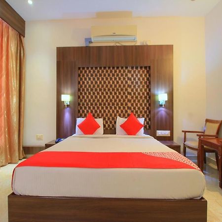 Grand Milestone Hotel Mysore Eksteriør bilde