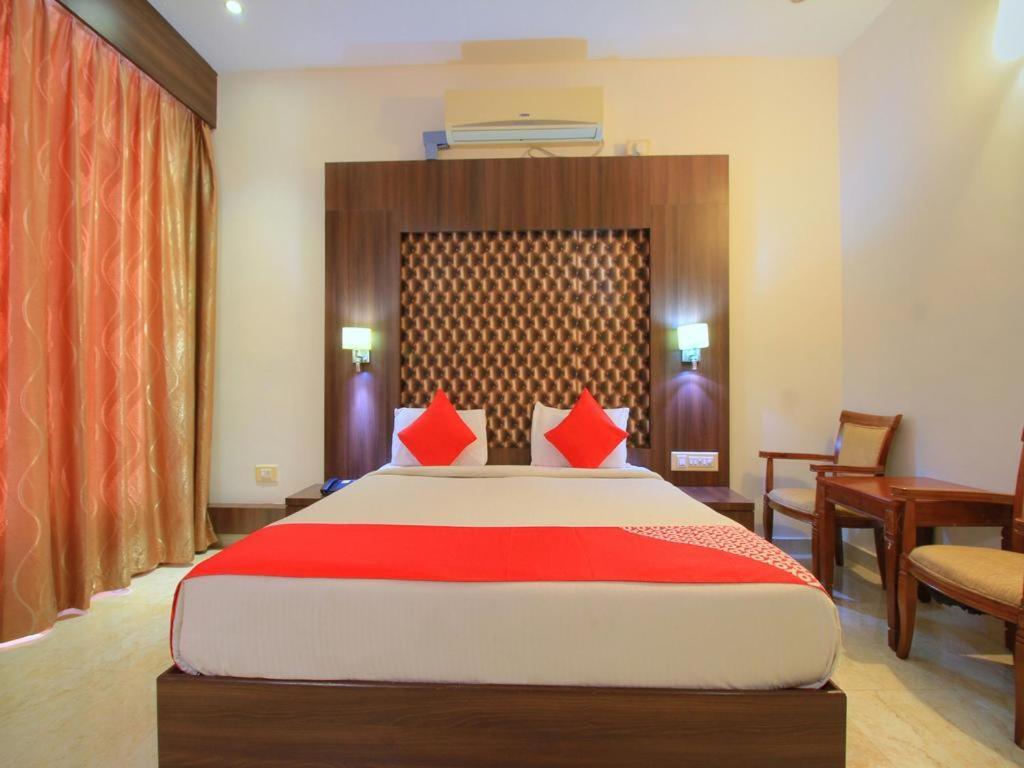 Grand Milestone Hotel Mysore Eksteriør bilde
