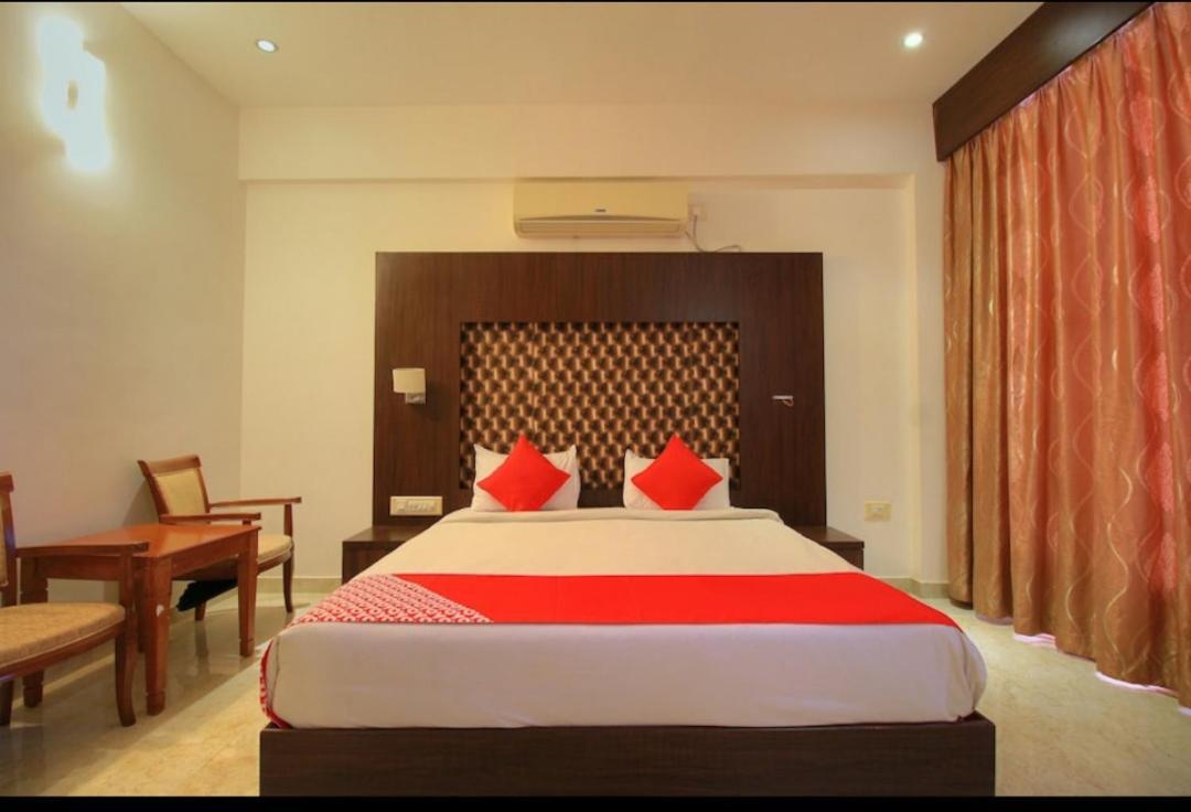 Grand Milestone Hotel Mysore Eksteriør bilde