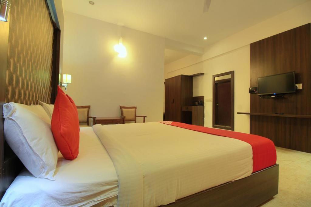 Grand Milestone Hotel Mysore Eksteriør bilde